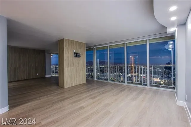 $9,594 | 3111 Bel Air Drive, Unit 28F, Las Vegas, NV 89109