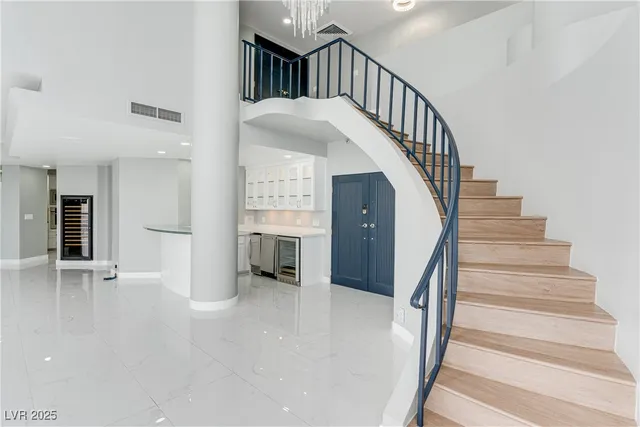 $9,594 | 3111 Bel Air Drive, Unit 28F, Las Vegas, NV 89109