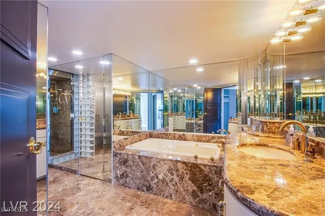 $9,594 | 3111 Bel Air Drive, Unit 28F, Las Vegas, NV 89109