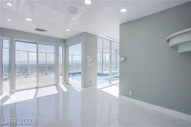 $9,594 | 3111 Bel Air Drive, Unit 28F, Las Vegas, NV 89109