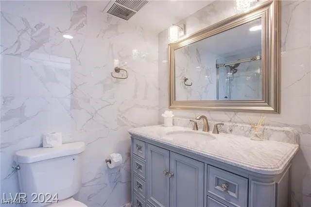 $9,594 | 3111 Bel Air Drive, Unit 28F, Las Vegas, NV 89109