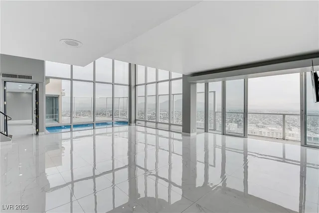 $9,594 | 3111 Bel Air Drive, Unit 28F, Las Vegas, NV 89109