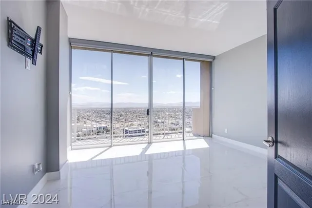 $9,594 | 3111 Bel Air Drive, Unit 28F, Las Vegas, NV 89109