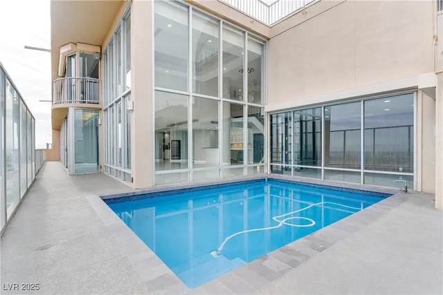 $9,594 | 3111 Bel Air Drive, Unit 28F, Las Vegas, NV 89109