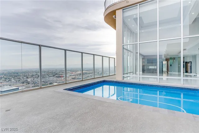 $9,594 | 3111 Bel Air Drive, Unit 28F, Las Vegas, NV 89109