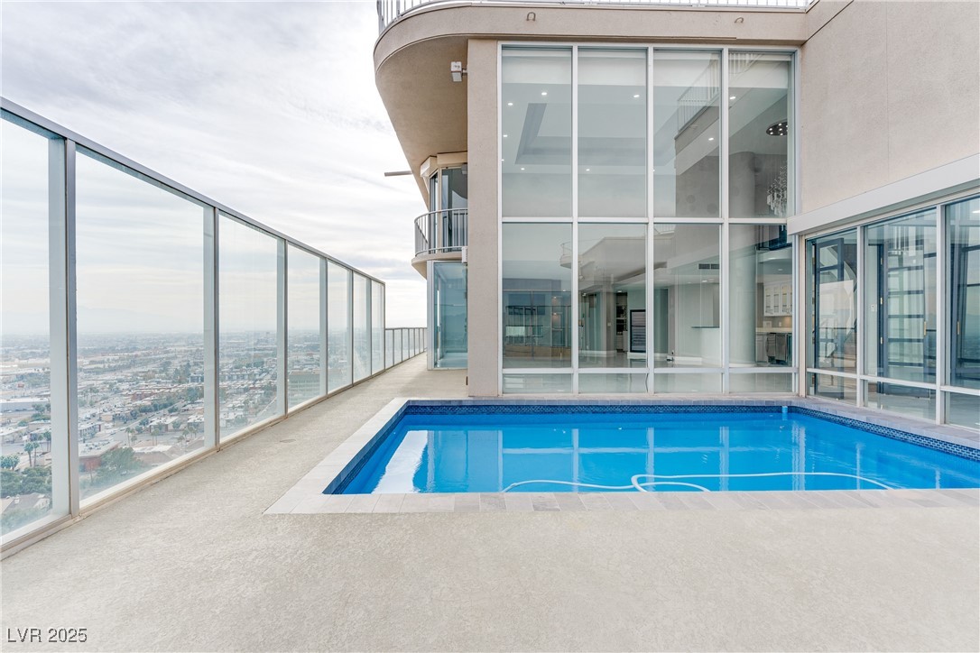 3111 Bel Air Drive, Unit 28F Las Vegas, NV 89109 - Photo 27 of 69