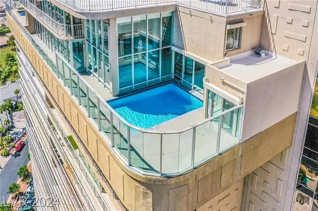 $9,594 | 3111 Bel Air Drive, Unit 28F, Las Vegas, NV 89109