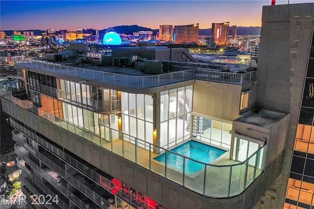 $9,594 | 3111 Bel Air Drive, Unit 28F, Las Vegas, NV 89109