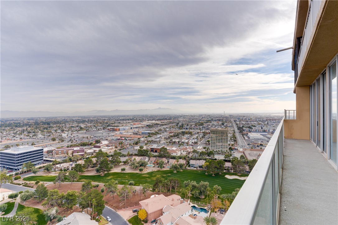 3111 Bel Air Drive, Unit 28F Las Vegas, NV 89109 - Photo 31 of 69
