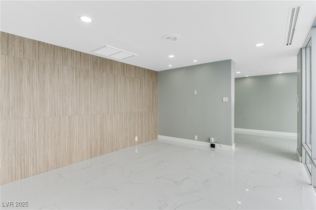 3111 Bel Air Drive, Unit 28F Las Vegas, NV 89109 - Photo 32 of 69