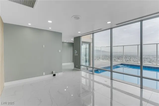 $9,594 | 3111 Bel Air Drive, Unit 28F, Las Vegas, NV 89109