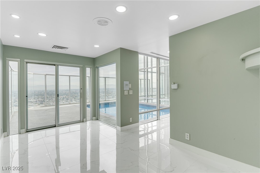 3111 Bel Air Drive, Unit 28F Las Vegas, NV 89109 - Photo 35 of 69