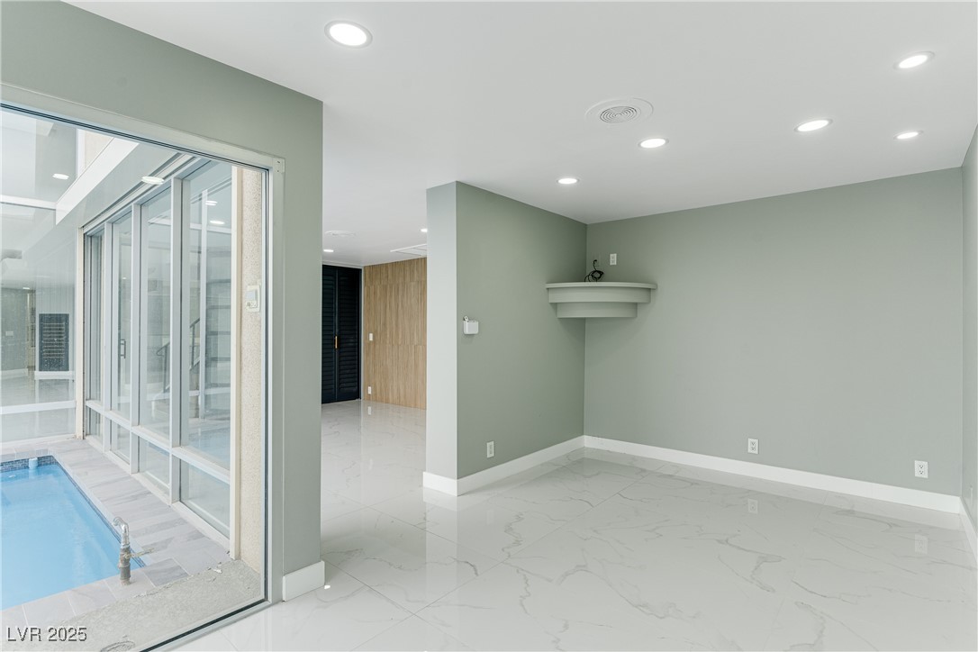 3111 Bel Air Drive, Unit 28F Las Vegas, NV 89109 - Photo 36 of 69