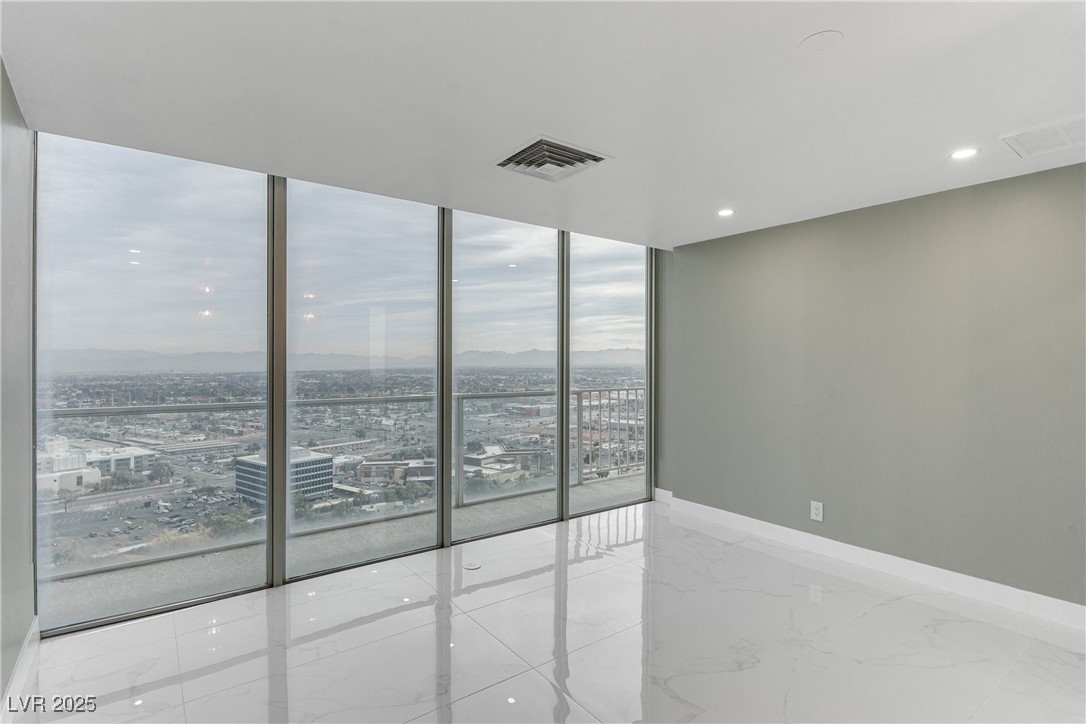 3111 Bel Air Drive, Unit 28F Las Vegas, NV 89109 - Photo 44 of 69