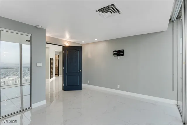 $9,594 | 3111 Bel Air Drive, Unit 28F, Las Vegas, NV 89109