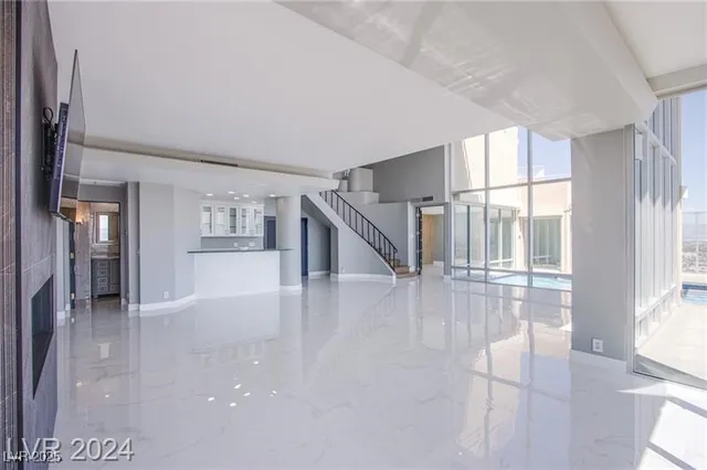 $9,594 | 3111 Bel Air Drive, Unit 28F, Las Vegas, NV 89109