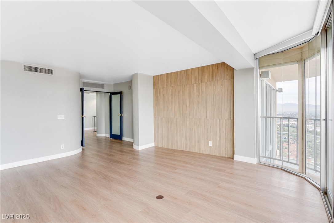 3111 Bel Air Drive, Unit 28F Las Vegas, NV 89109 - Photo 53 of 69