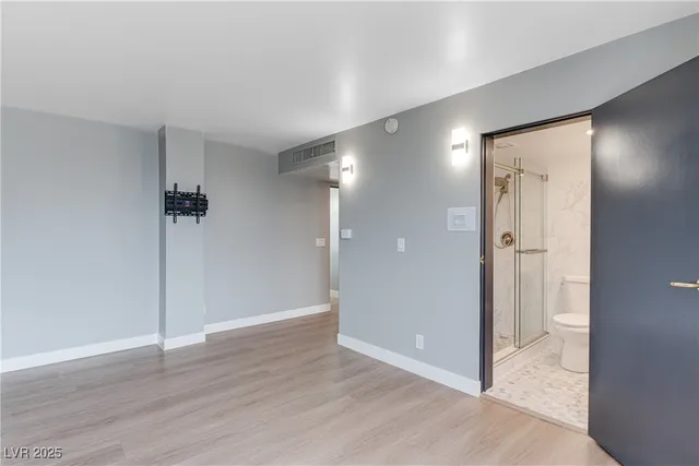 $9,594 | 3111 Bel Air Drive, Unit 28F, Las Vegas, NV 89109