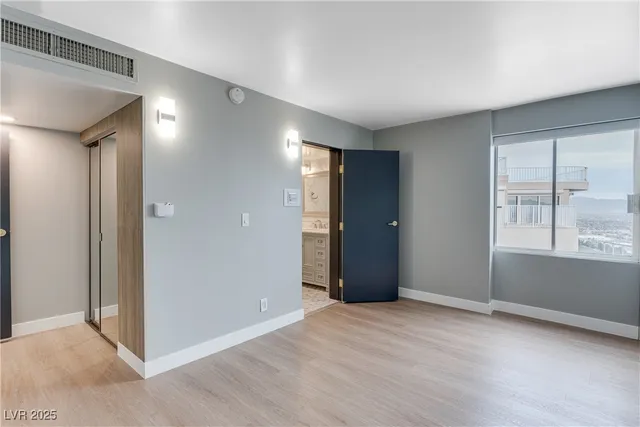 $9,594 | 3111 Bel Air Drive, Unit 28F, Las Vegas, NV 89109