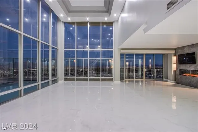 $9,594 | 3111 Bel Air Drive, Unit 28F, Las Vegas, NV 89109