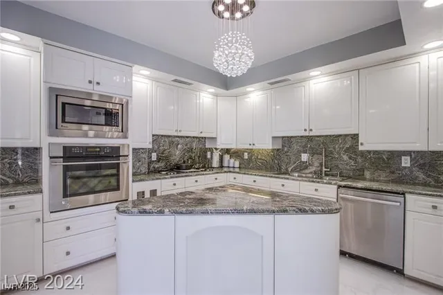 $9,594 | 3111 Bel Air Drive, Unit 28F, Las Vegas, NV 89109