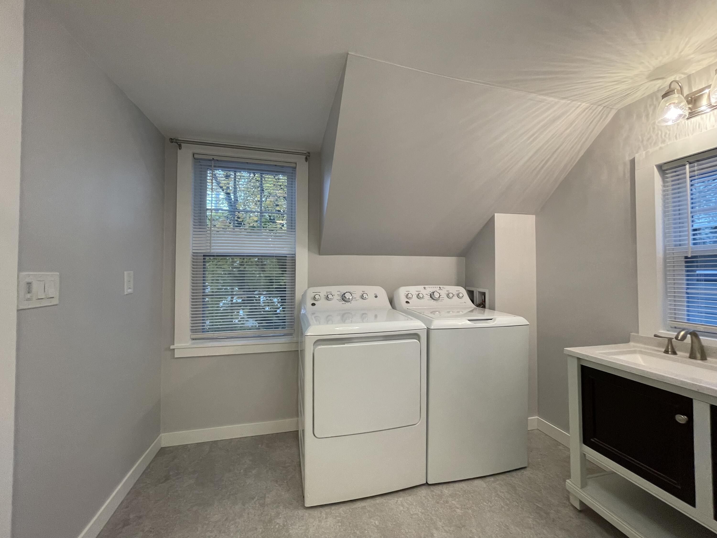 12 Kossuth Street Biddeford, ME 04005 - Photo 13 of 42 201 - Bathroom (5)