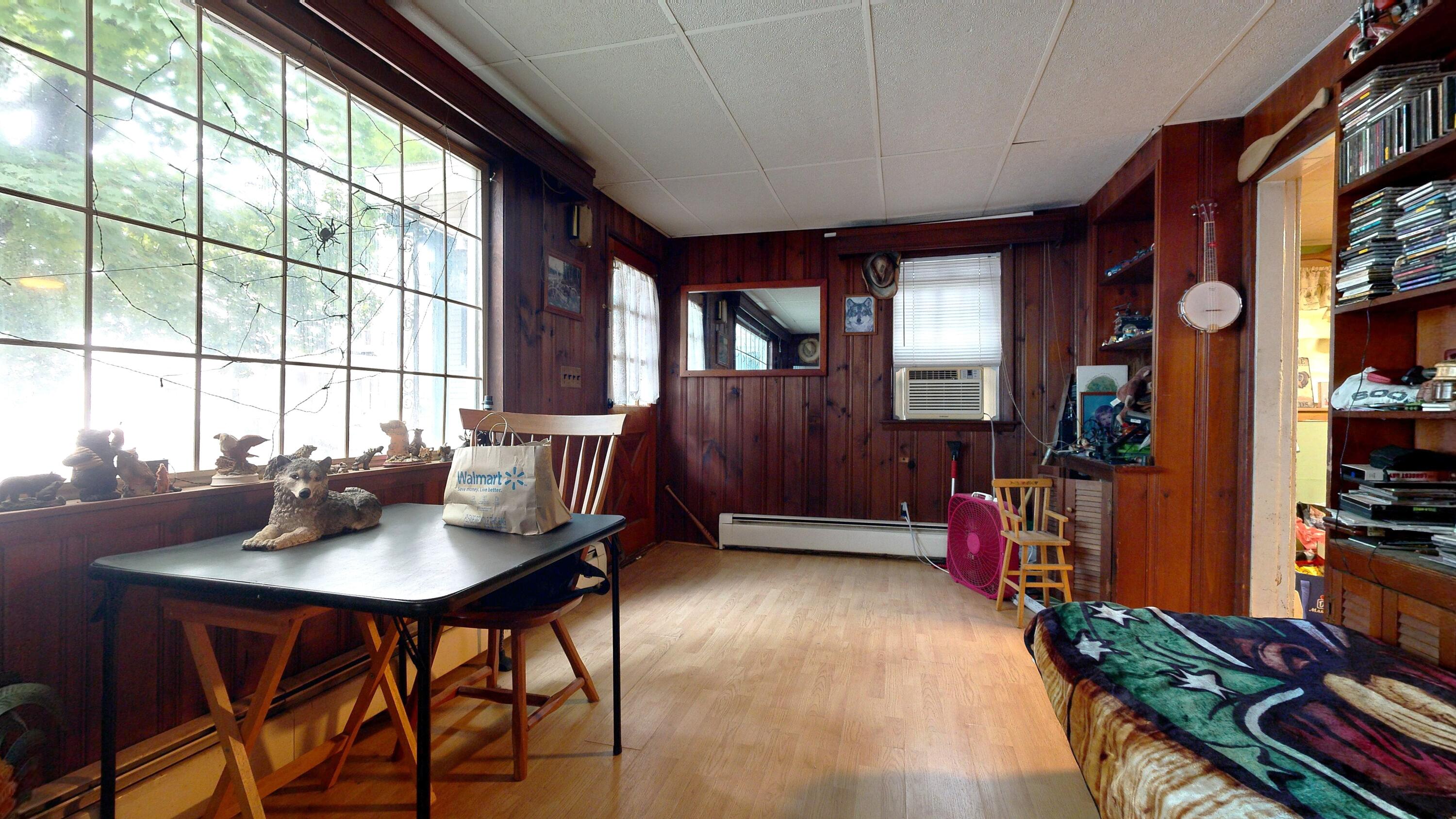 12 Kossuth Street Biddeford, ME 04005 - Photo 14 of 42 101 - Entryway