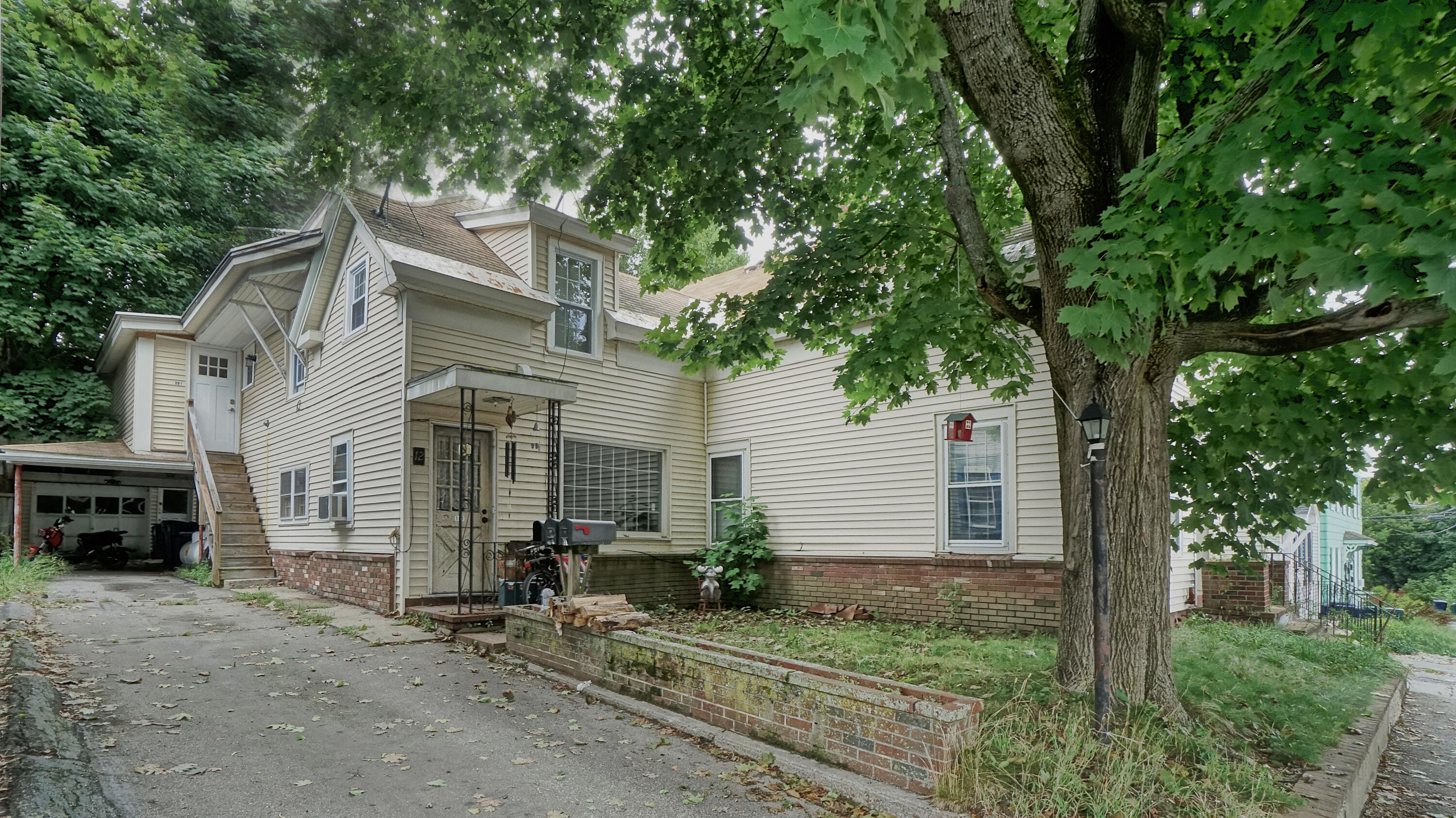 12 Kossuth Street Biddeford, ME 04005 - Photo 2 of 42 Exterior - Driveway