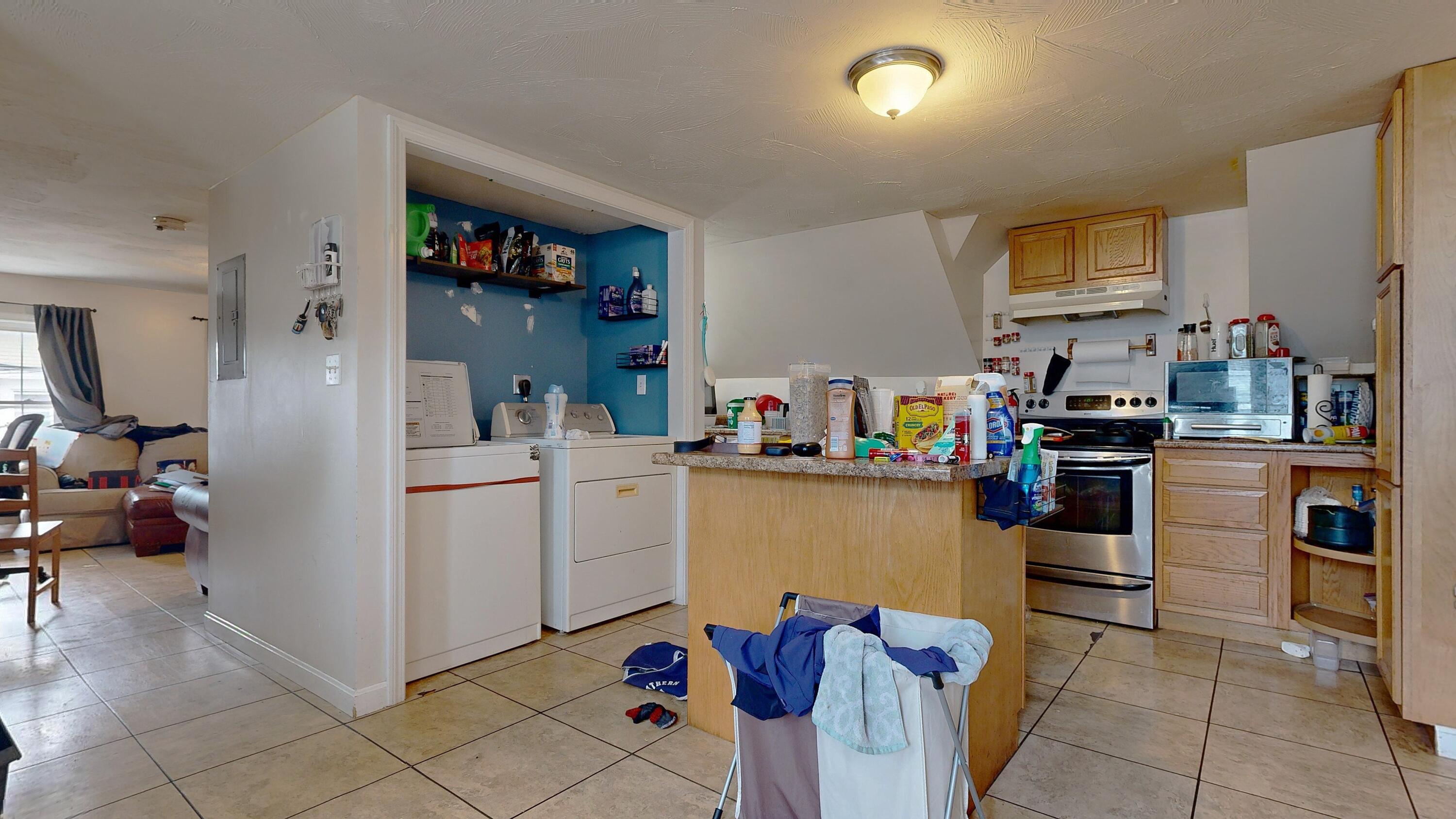 12 Kossuth Street Biddeford, ME 04005 - Photo 29 of 42 202 - Kitchen (2)