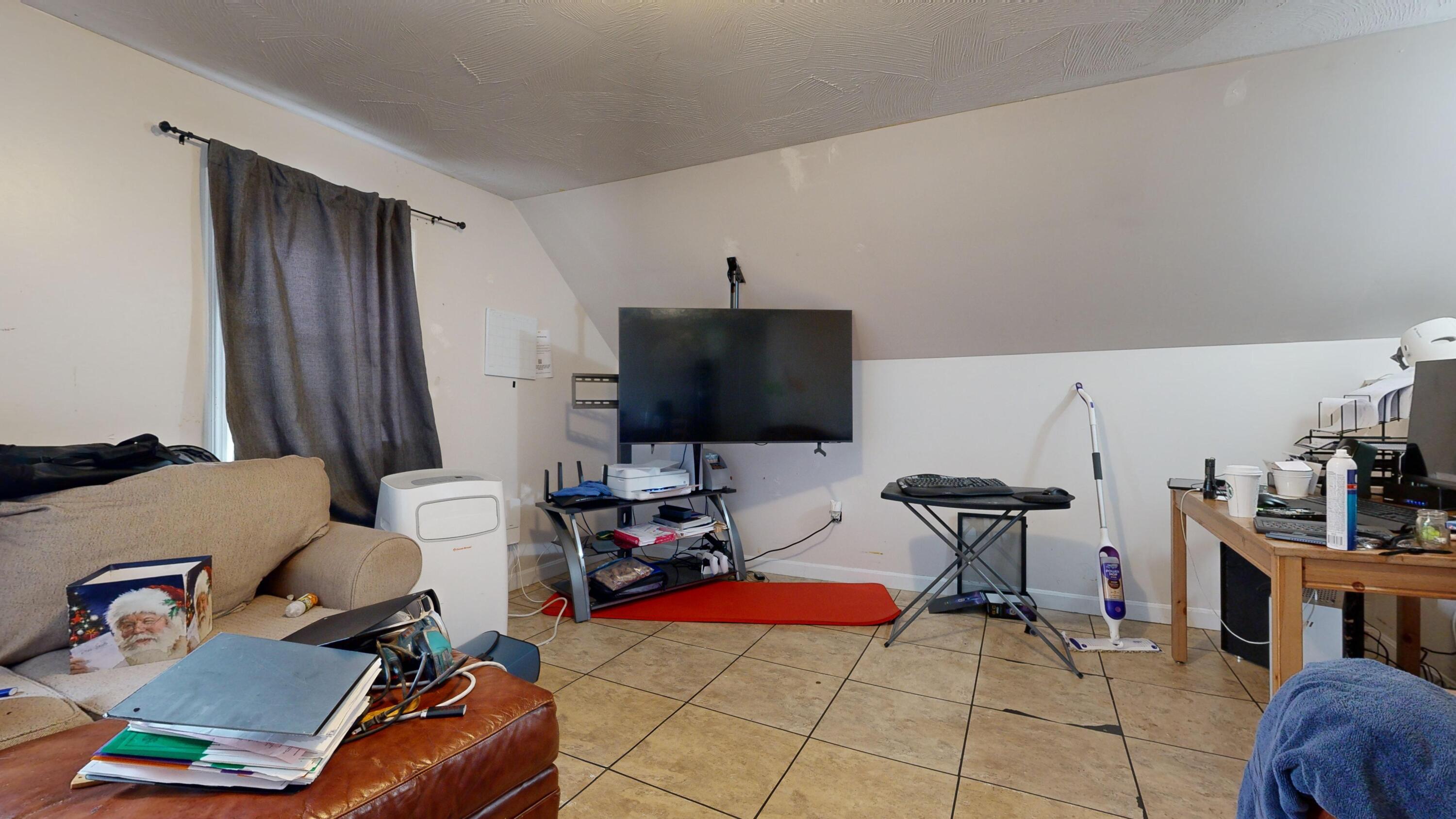 12 Kossuth Street Biddeford, ME 04005 - Photo 32 of 42 202 - Living Room (2)