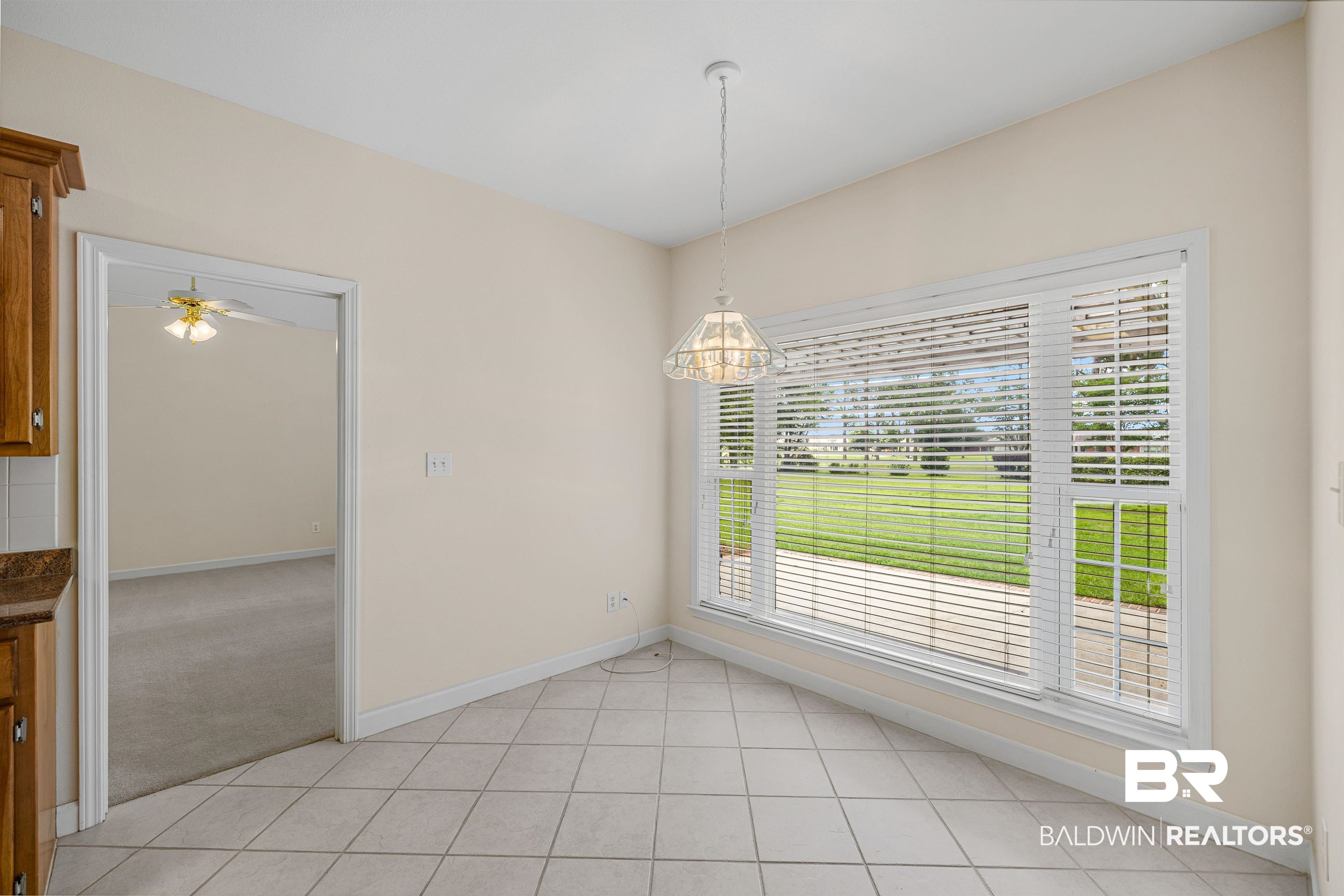 105 Par Circle Fairhope, AL 36532 - Photo 14 of 30 Breakfast Room