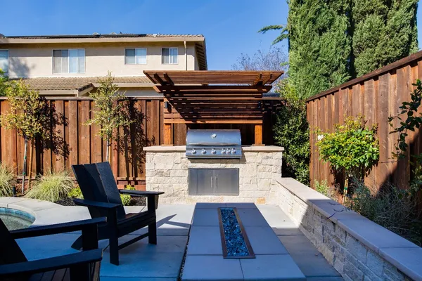 $997,500 | 637 Rebekah Court, Ripon, CA 95366