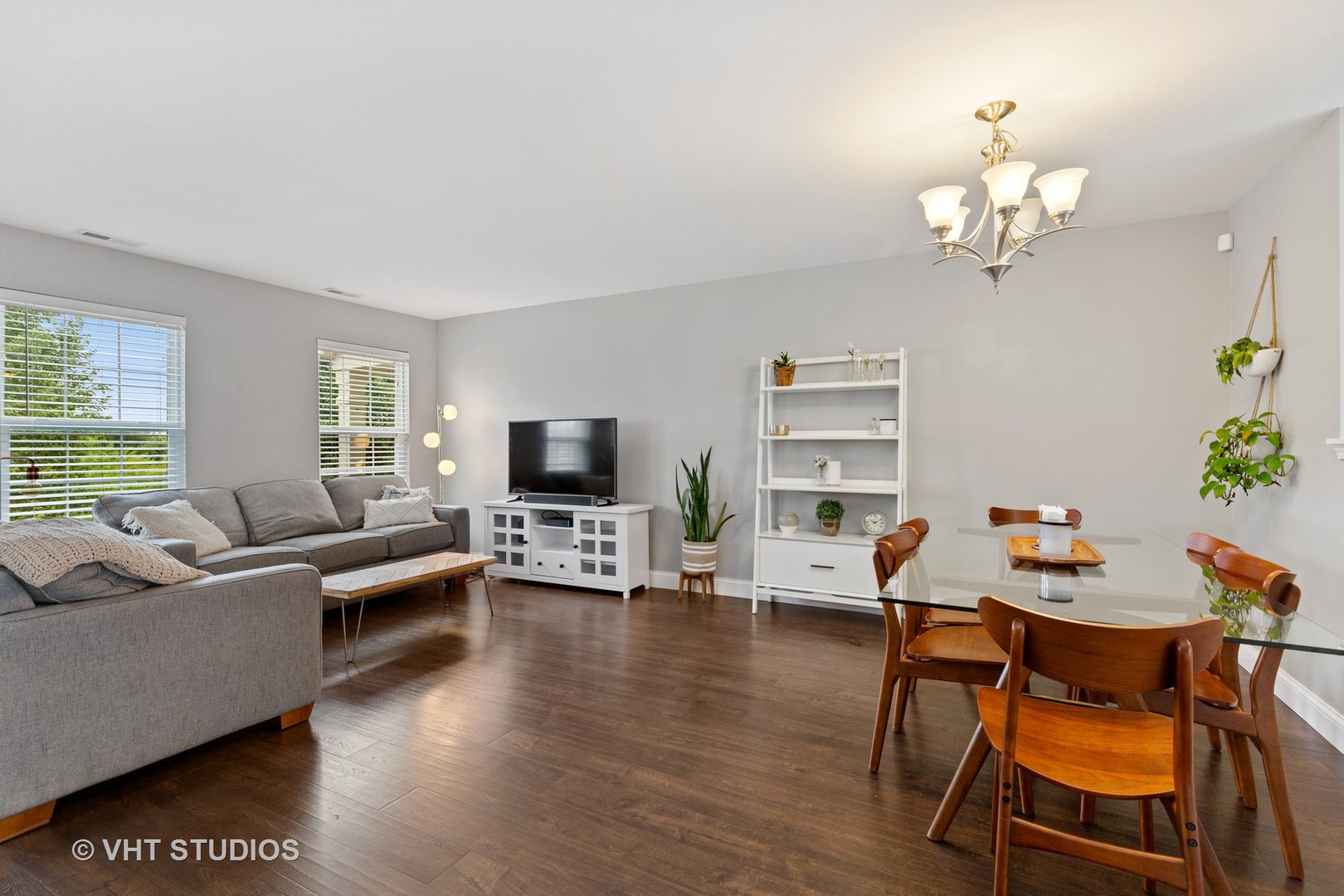 1712 Sandcastle Lane Pingree Grove, IL 60140 - Photo 2 of 25