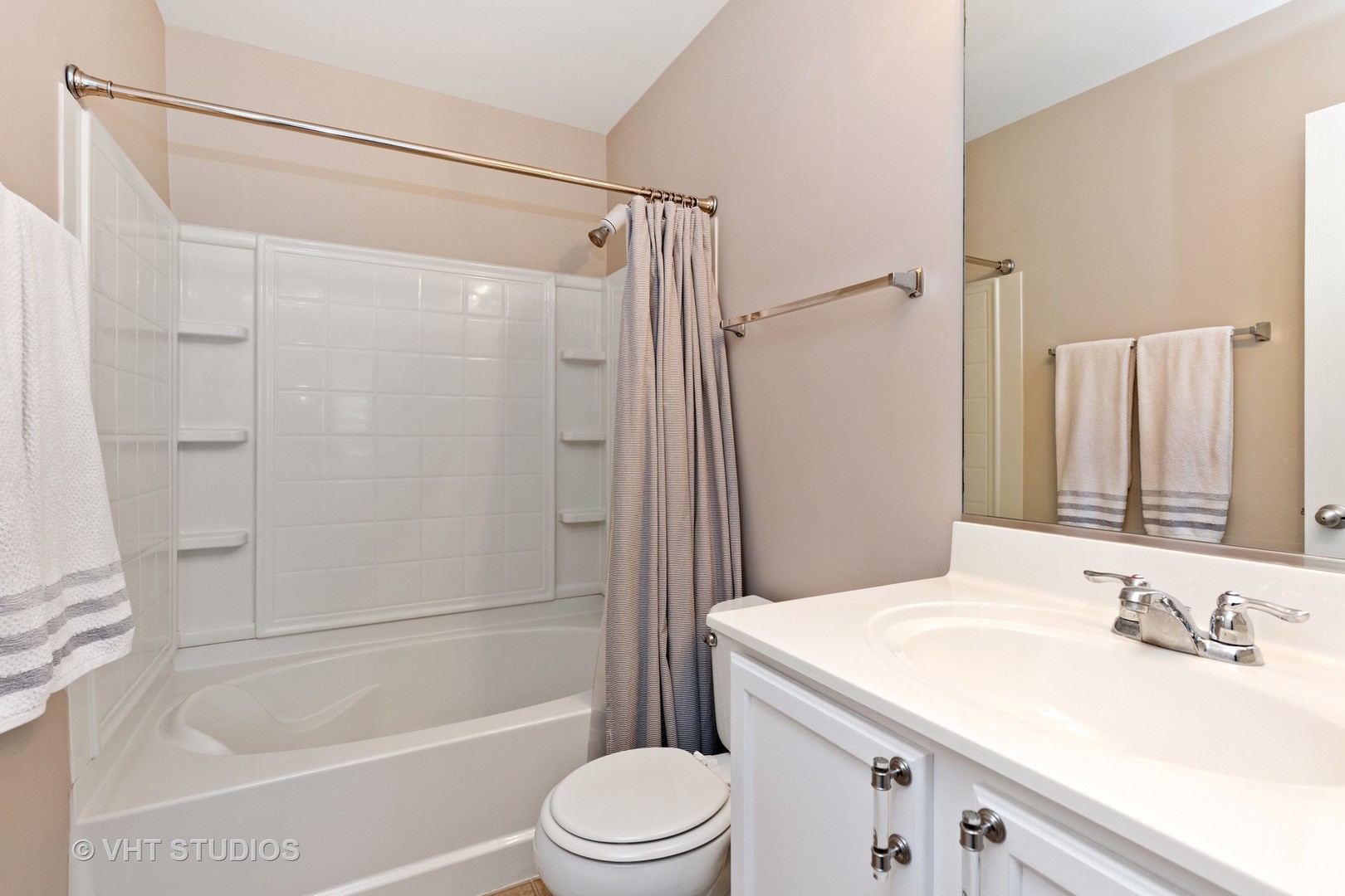 1712 Sandcastle Lane Pingree Grove, IL 60140 - Photo 17 of 25