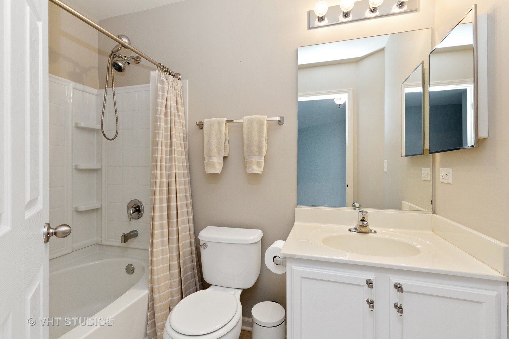 1712 Sandcastle Lane Pingree Grove, IL 60140 - Photo 18 of 25