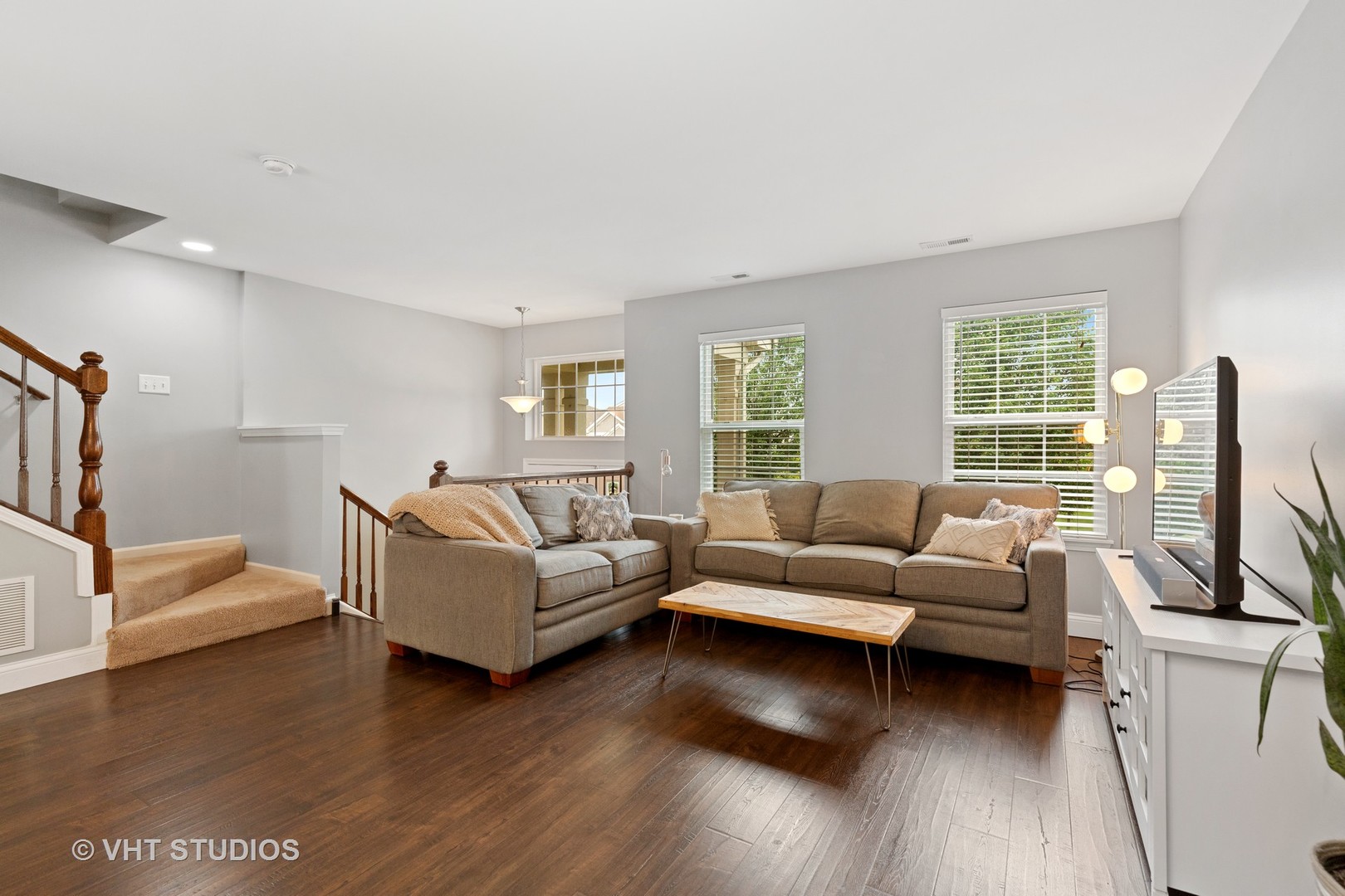 1712 Sandcastle Lane Pingree Grove, IL 60140 - Photo 4 of 25