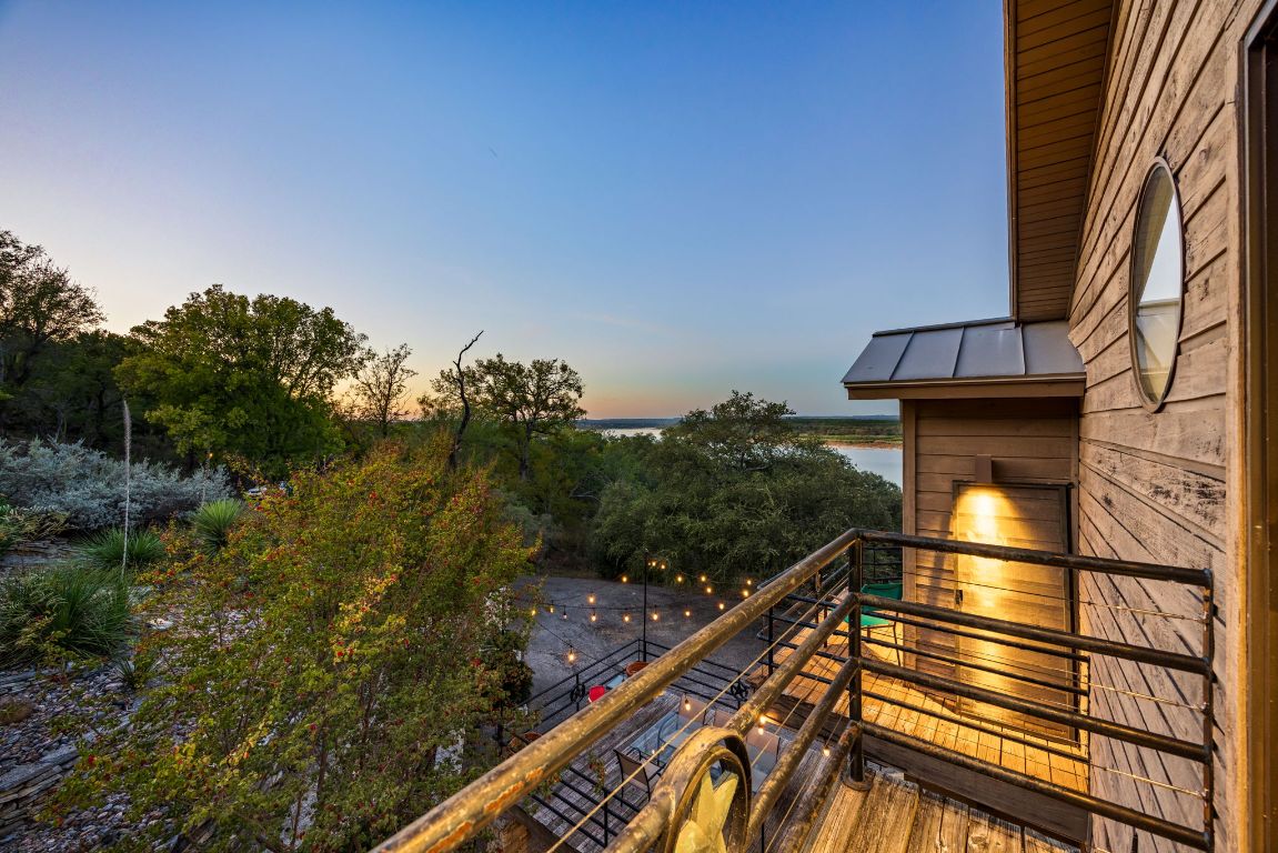 723 Coventry Road Spicewood, TX 78669 - Photo 32 of 40 a view of a balcony