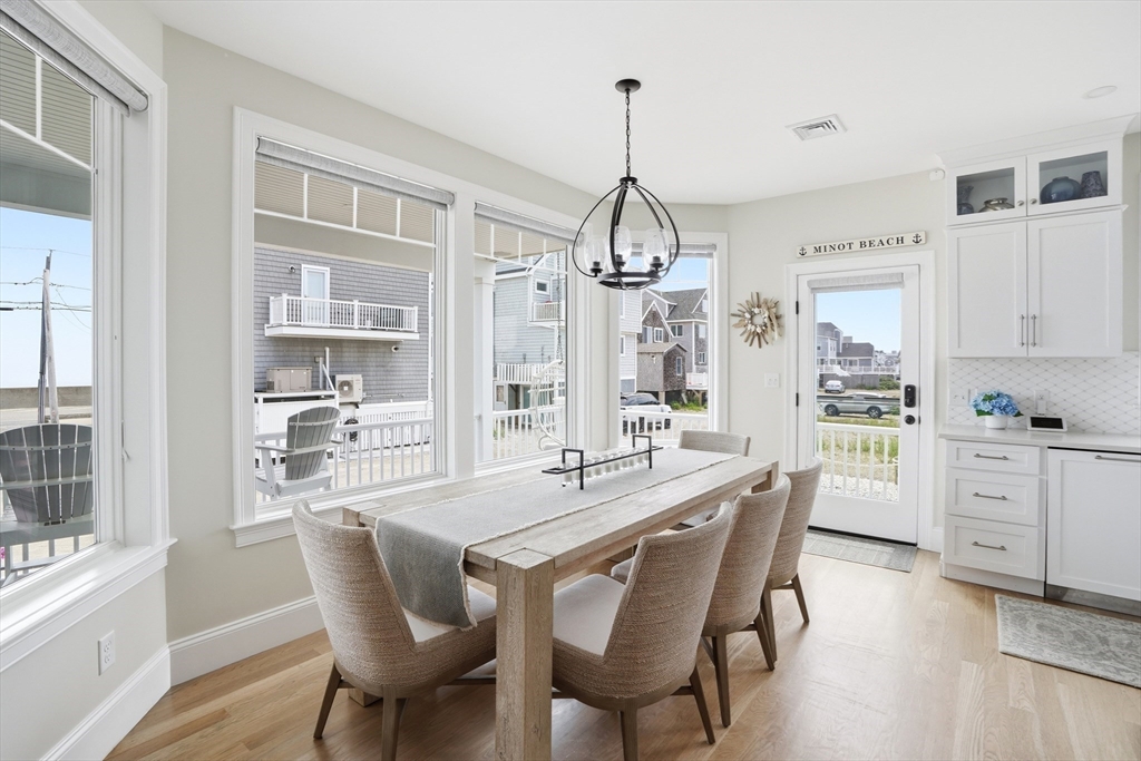 135 Glades Road Scituate, MA 02066 - Photo 9 of 39