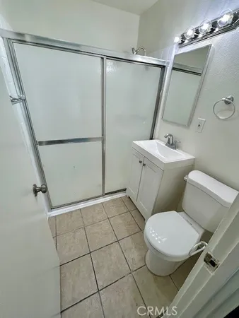 $1,395 | 686 East Cottonwood Road, Unit F, Palm Springs, CA 92262
