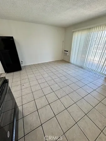 $1,395 | 686 East Cottonwood Road, Unit F, Palm Springs, CA 92262