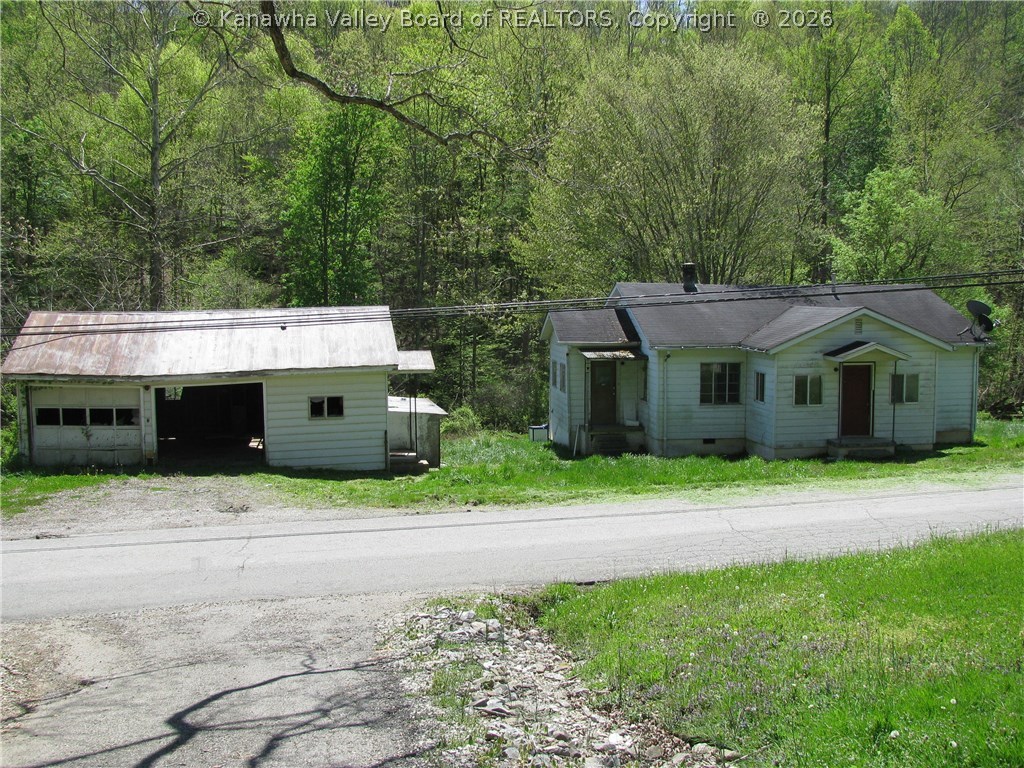 986 Angel Fork Road St. Albans, WV 25177 - Photo 3 of 8 Gallery Image 3