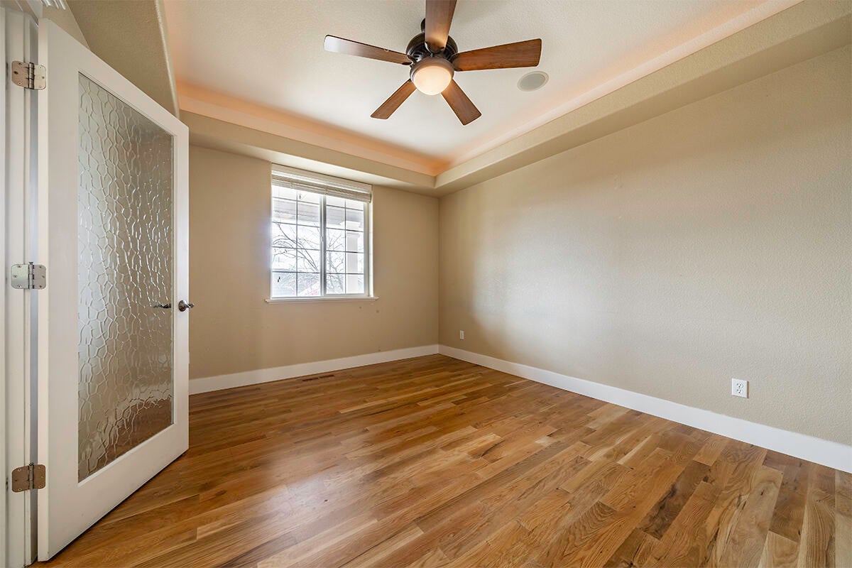 4201 Falcon Ridge Terrace Medford, OR 97504 - Photo 12 of 44 Office/Bonus Room 1