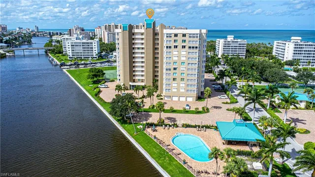 $7,500 | 25 Bluebill Avenue, Unit 403, Naples, FL 34108