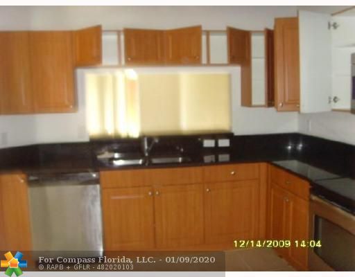 2610 Southwest 83rd Avenue, Unit 101 Miramar, FL 33025 - Photo 4 of 11 Kitchen