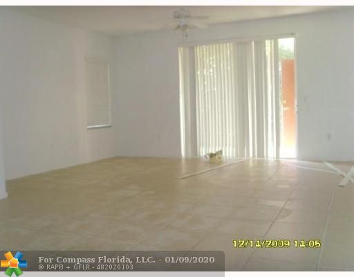 2610 Southwest 83rd Avenue, Unit 101 Miramar, FL 33025 - Photo 5 of 11 Living Room
