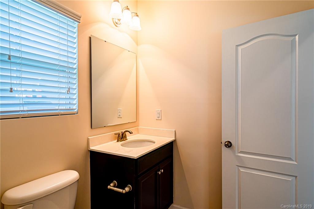 11132 Chapeclane Road Charlotte, NC 28278 - Photo 14 of 36 Gallery Image 14