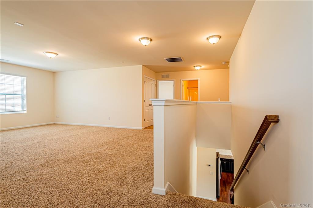 11132 Chapeclane Road Charlotte, NC 28278 - Photo 15 of 36 Gallery Image 15