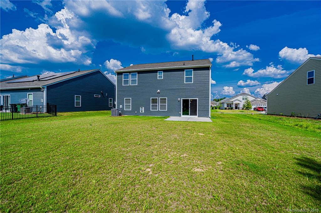 11132 Chapeclane Road Charlotte, NC 28278 - Photo 33 of 36 Gallery Image 33
