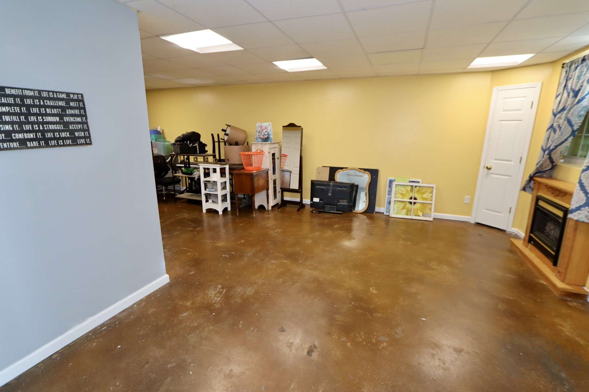 7523 Chester Road Fairview, TN 37062 - Photo 35 of 53 a view of a room with gym equipment