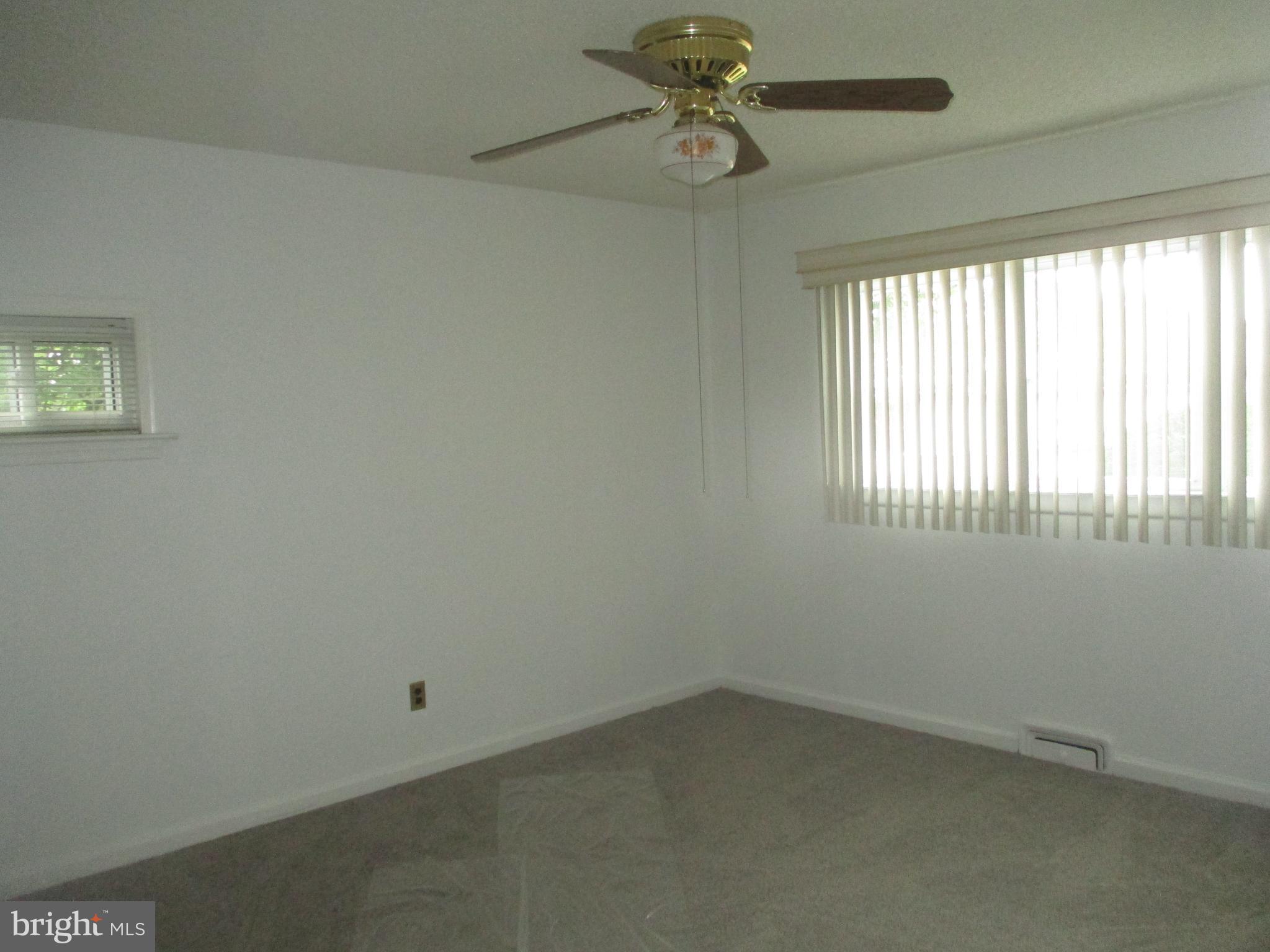 147 East Evesham Road Runnemede, NJ 08078 - Photo 14 of 28